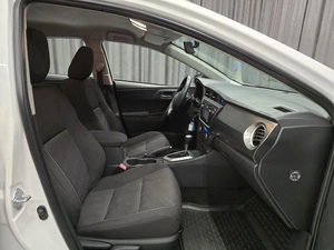 Хетчбэк Toyota Auris 2013 года, 1150000 рублей, Красноярск