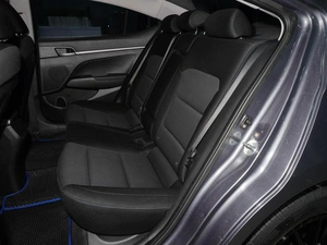 Седан Hyundai Elantra 2018 года, 948000 рублей, Тверь