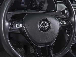 Седан Volkswagen Passat 2016 года, 1800000 рублей, Ростов-на-Дону