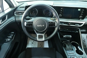 Седан Kia K5 2022 года, 2989000 рублей, Омск