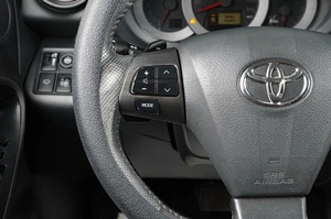 Внедорожник Toyota RAV4 2012 года, 1399000 рублей, Тюмень