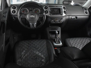 Внедорожник Volkswagen Tiguan 2016 года, 1435000 рублей, Воронеж