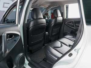 Внедорожник Toyota RAV4 2011 года, 1769000 рублей, Сургут