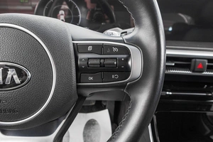 Седан Kia K5 2020 года, 2749000 рублей, Барнаул