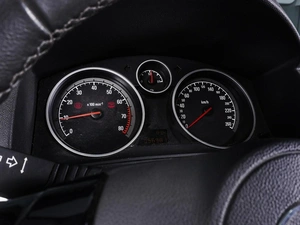 Седан Opel Astra 2010 года, 1020000 рублей, Ростов-на-Дону