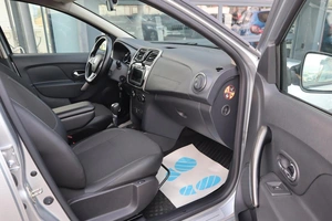 Седан Renault Logan 2022 года, 1320000 рублей, Мирное
