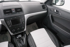 Внедорожник Skoda Yeti 2012 года, 1189000 рублей, Красноярск