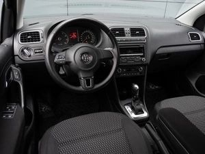 Седан Volkswagen Polo 2011 года, 865000 рублей, Краснодар