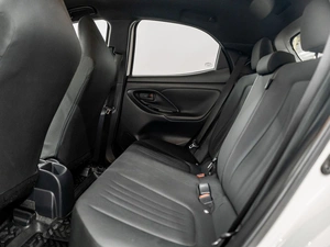 Хетчбэк Toyota Yaris 2020 года, 1270000 рублей, Красноярск