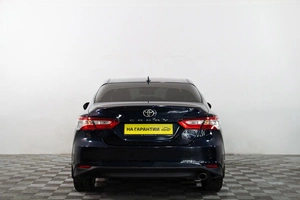 Седан Toyota Camry 2019 года, 2859000 рублей, Сургут