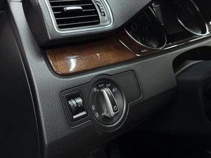 Седан Volkswagen Passat 2013 года, 1197000 рублей, Красноярск