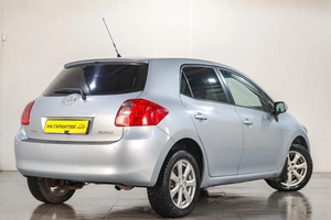 Хетчбэк Toyota Auris 2008 года, 719000 рублей, Челябинск