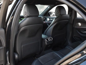 Седан Mercedes-benz E-класс 2019 года, 3300000 рублей, Краснодар