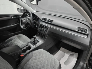 Седан Volkswagen Passat 2011 года, 785000 рублей, Красноярск