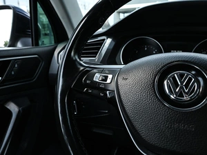 Внедорожник Volkswagen Tiguan 2017 года, 2299000 рублей, Волгоград