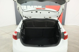 Хэтчбек Kia Rio 2012 года, 1085000 рублей, Курск