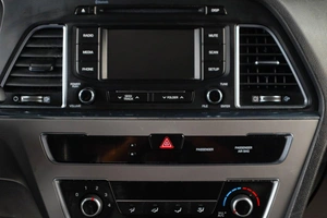 Седан Hyundai Sonata 2017 года, 1319000 рублей, Тюмень