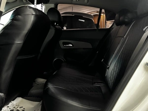 Хетчбэк Chevrolet Cruze 2013 года, 650000 рублей, Ачинск