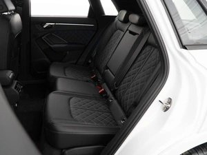 Внедорожник Audi Q3 2025 года, 4949050 рублей, Москва