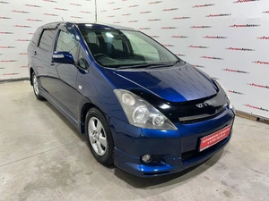 Минивэн Toyota Wish 2005 года, 765000 рублей, Красноярск