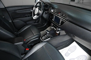 Седан Kia Rio 2019 года, 1469000 рублей, Тюмень