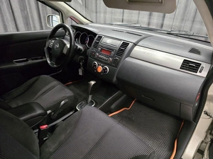 Хетчбэк Nissan Tiida 2010 года, 790000 рублей, Красноярск