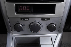 Хетчбэк Opel Astra 2012 года, 699000 рублей, Пермь