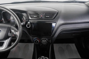 Хетчбэк Kia Rio 2014 года, 869000 рублей, Кемерово