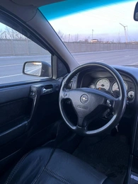 Хетчбэк Opel Astra 2000 года, 250000 рублей, Красноярск