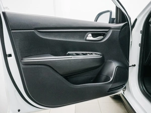 Хетчбэк Kia Rio X-Line 2020 года, 1569000 рублей, Красноярск