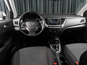 Седан Hyundai Solaris 2017 года, 1269000 рублей, Тюмень