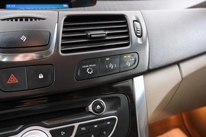 Седан Renault Latitude 2011 года, 819000 рублей, Красноярск