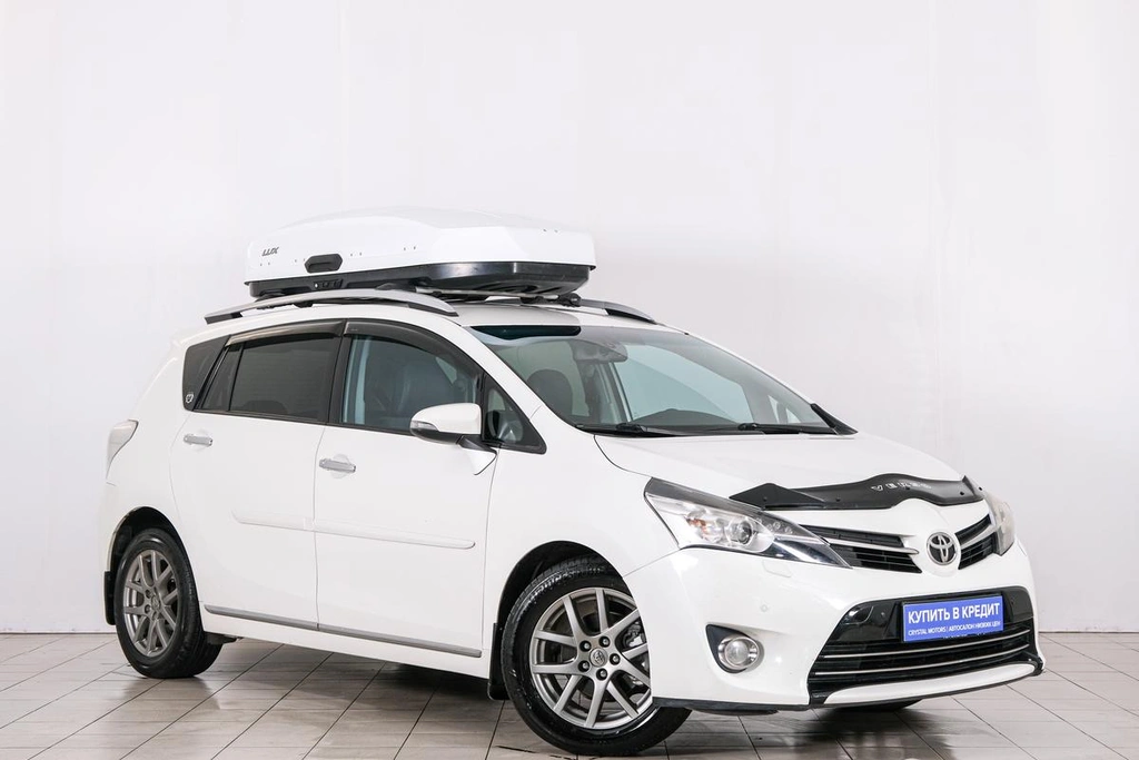 Минивэн Toyota Verso 2014 года, 1899000 рублей, Красноярск