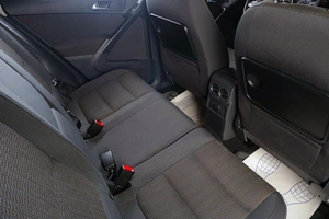 Внедорожник Volkswagen Tiguan 2012 года, 1529000 рублей, Тюмень