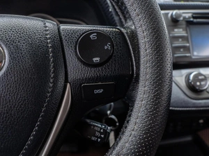 Внедорожник Toyota RAV4 2015 года, 1799000 рублей, Волгоград
