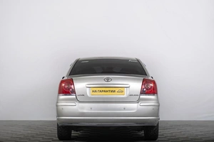 Седан Toyota Avensis 2004 года, 529000 рублей, Томск