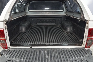 Пикап Toyota Hilux 2013 года, 2599000 рублей, Красноярск