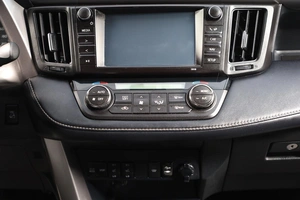 Внедорожник Toyota RAV4 2017 года, 2449000 рублей, Новосибирск