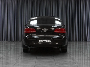 Седан Volkswagen Passat 2012 года, 979000 рублей, Тюмень