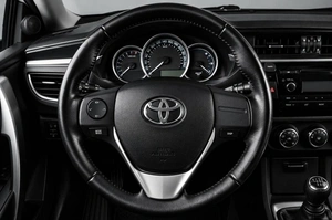 Седан Toyota Corolla 2013 года, 1489000 рублей, Челябинск