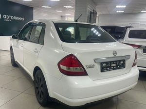 Седан Nissan Tiida 2010 года, 699000 рублей, Ачинск