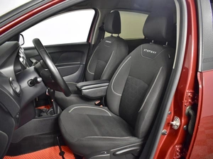 Седан Renault Logan Stepway 2018 года, 929900 рублей, Казань