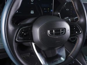 Внедорожник Geely Monjaro 2023 года, 3350000 рублей, Ростов-на-Дону