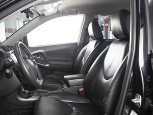 Внедорожник Toyota RAV4 2010 года, 1360000 рублей, Омск