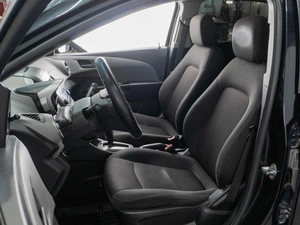 Хетчбэк Chevrolet Aveo 2013 года, 869000 рублей, Тюмень