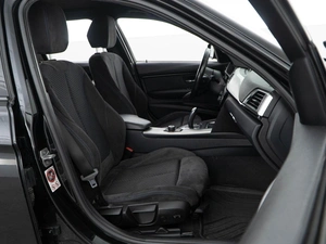 Седан BMW 3 серия 2015 года, 2137077 рублей, Москва