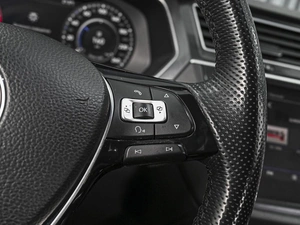 Внедорожник Volkswagen Tiguan 2017 года, 1748000 рублей, Ставрополь