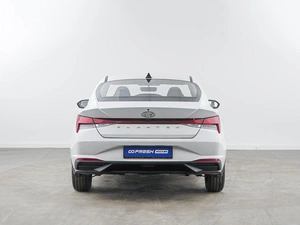 Седан Hyundai Elantra 2021 года, 1927077 рублей, Москва