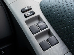 Хетчбэк Toyota Vitz 2005 года, 590000 рублей, Краснодар