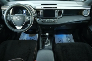 Внедорожник Toyota RAV4 2018 года, 2949000 рублей, Омск